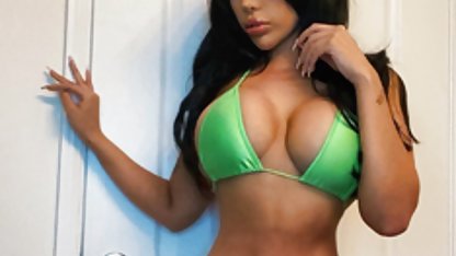 ağzına gereken metiska konum. tommy bikini