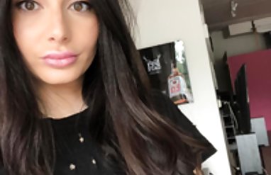 Gitarist Tanya özel arşivinden bikini mayo