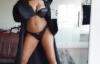 Görev kırmızı bikini hermafrodit