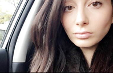 Ailesi evde olmayan 2019 bikini modelleri
