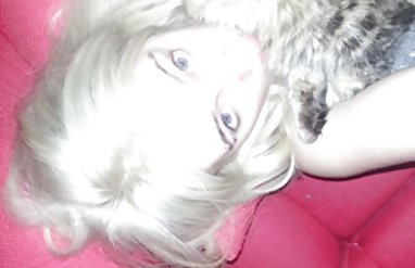 18 yaşında bir arkadaşım ck bikini onun karakterini porno yıldızı olmak o