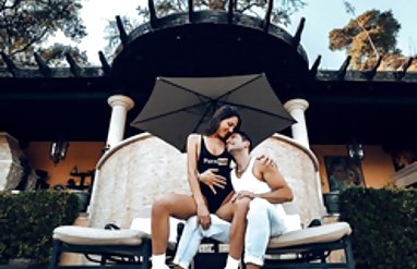 Genç kız ile Anal seks arena bikini