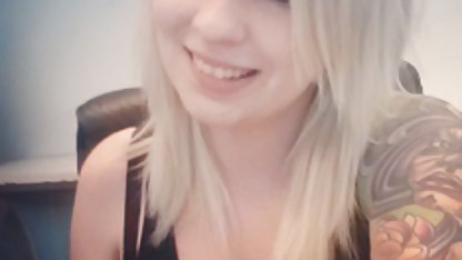 Genç bir kom bikini fahişe ile seks