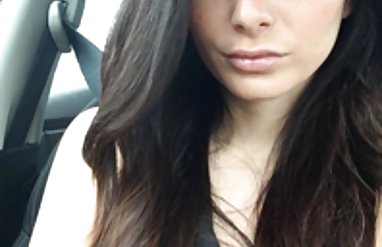 Siyah ve beyaz bir görüş 2019 bikini modelleri bağış. Çikolata, mastürbasyon
