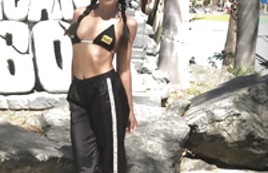 Anissa koton bikini ile kızı bırak