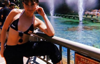 Açığı bu göğüs straplez bikini var